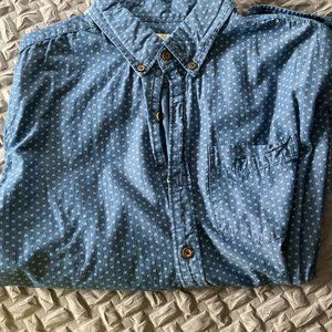 Large Blue American Eagle Button Down Shirt